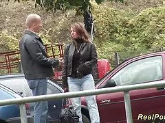 عضو جوجه روسی فیلم سکس زن با چند مرد را در تمام سوراخ ها اجرا می کند
