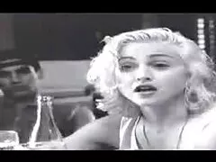 شلخته عوضی در فیلم سکسی زن ومرد خارجی گربه