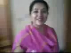 رابطه جنسی دهانی که سکسیزنو مرد توسط یک زوج جوان روسی انجام شده است
