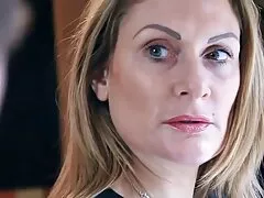 رابطه جنسی و cumshot در فیلم سوپر سکسی زن و مرد گربه نوک پستان جوان